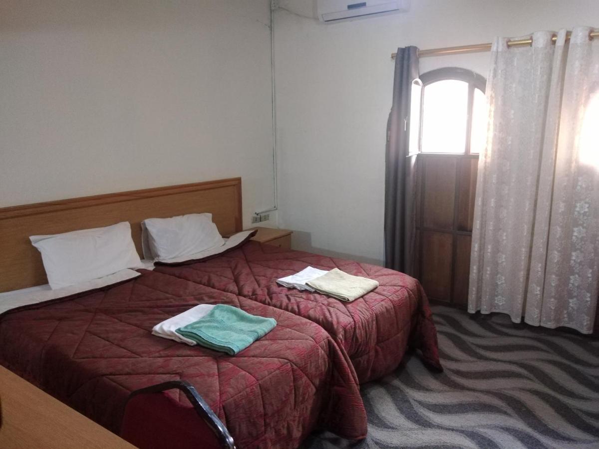 Queen Ayloa Hotel&Restaurant Madaba Luaran gambar